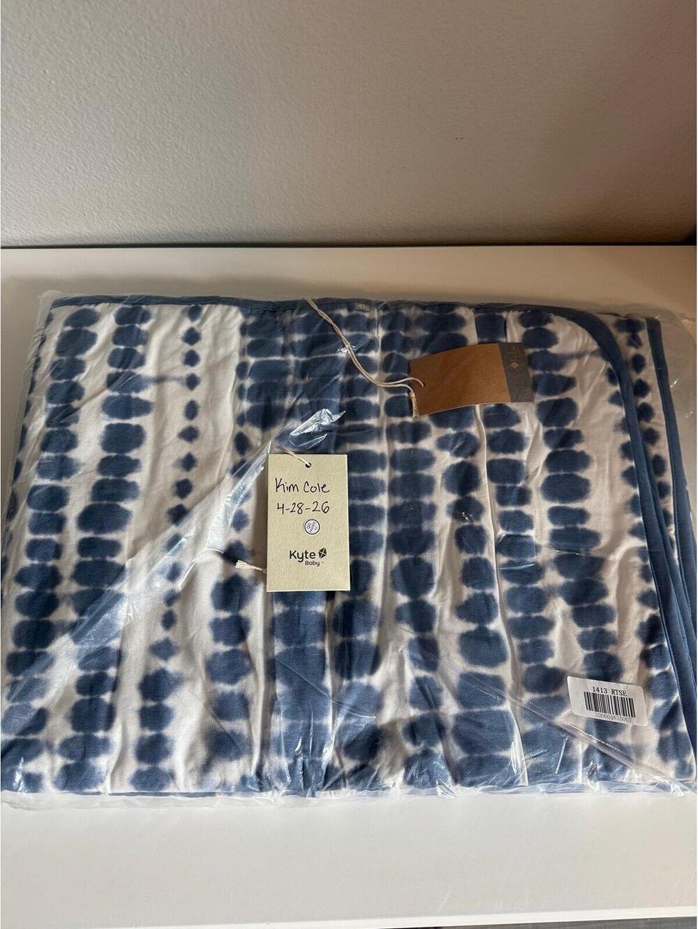 Kyte Baby steel riptide toddler blanket NIB